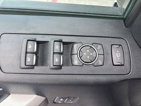Used 2019 Ford F250 Lariat w/ Lariat Ultimate Package AWD/4WD image 15