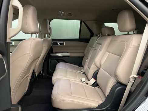 Certified 2023 Ford Explorer XLT w/ Equipment Group 202A image 32
