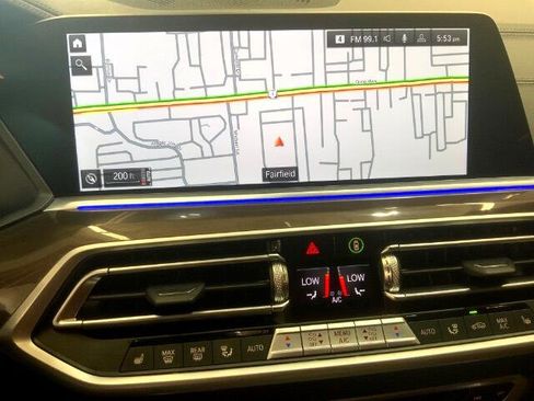 Used 2022 BMW X6 xDrive40i w/ M Sport Package image 24