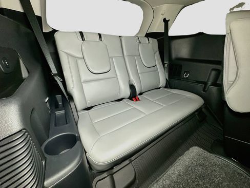 New 2026 Ford Explorer Active w/ Active Comfort Package AWD/4WD image 32
