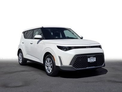 Used 2023 Kia Soul LX