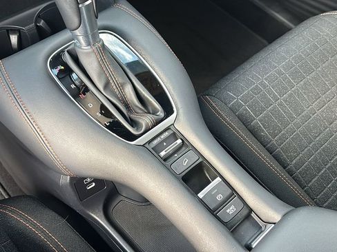 Certified 2024 Honda HR-V Sport image 21