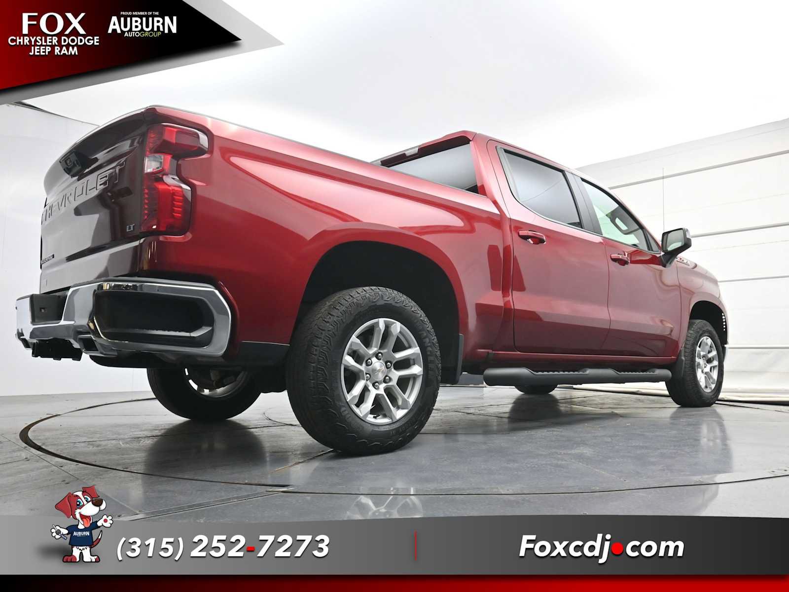 Used 2024 Chevrolet Silverado 1500 LT AWD/4WD image 25