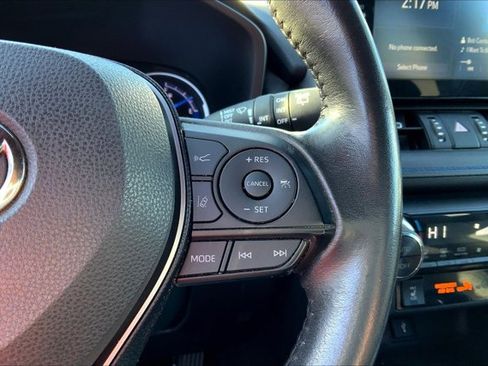 Used 2020 Toyota RAV4 XSE image 18