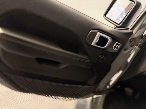 Used 2022 Jeep Wrangler Unlimited Sahara AWD/4WD image 25