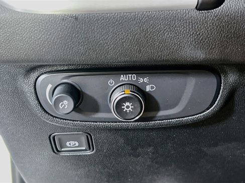 Used 2024 GMC Terrain SLE w/ Driver Convenience Package AWD/4WD image 10