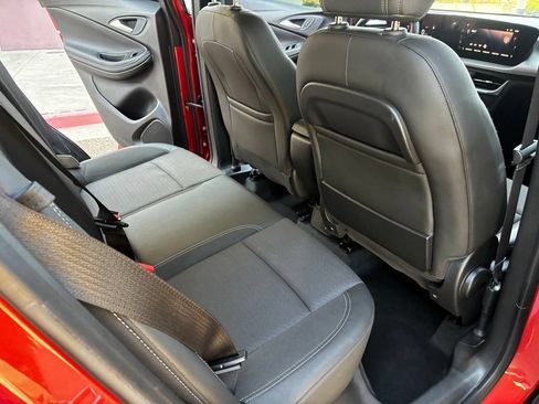 Used 2024 Buick Encore GX Preferred w/ Comfort Package FWD image 13