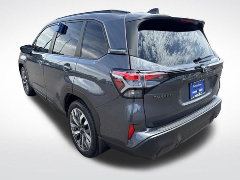 Certified 2025 Subaru Forester Touring w/ Touring Package AWD/4WD image 5