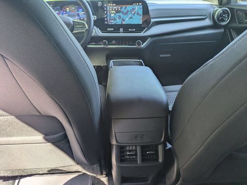 New 2026 Chevrolet Equinox LT w/ Safety and Technology Package FWD image 28