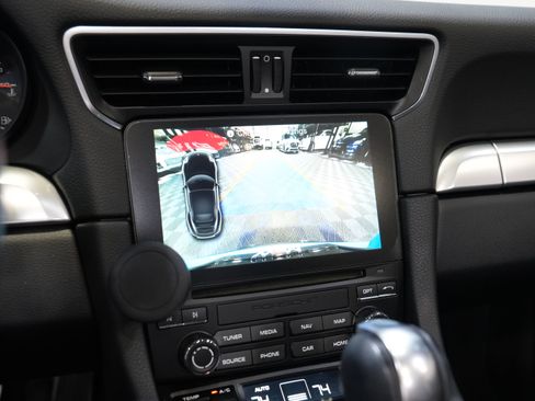 Used 2017 Porsche 911 Carrera S image 39