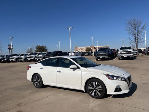Used 2021 Nissan Altima 2.5 SL image 7