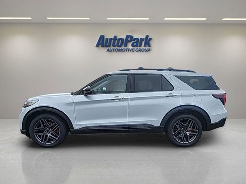 New 2026 Ford Explorer ST-Line AWD/4WD image 4