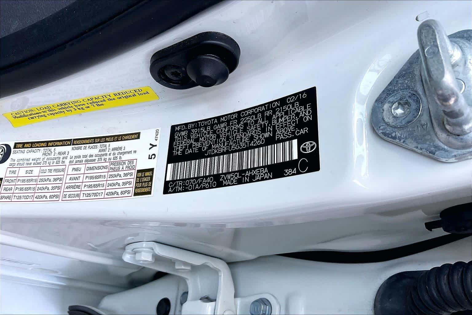 Used 2016 Toyota Prius Two FWD image 33