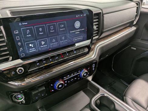 Used 2024 GMC Sierra 1500 Elevation w/ Elevation Premium Package image 11