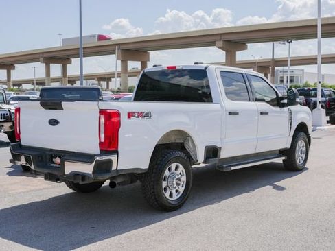 Used 2023 Ford F250 XLT w/ FX4 Off-Road Package AWD/4WD image 5