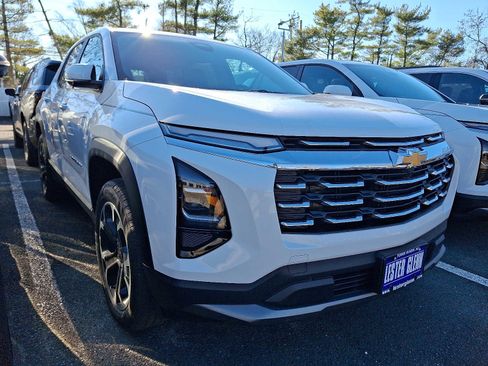 New 2026 Chevrolet Equinox LT image 1