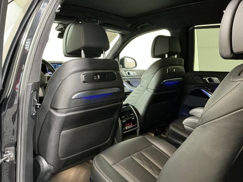 Certified 2024 BMW X7 xDrive40i w/ M Sport Package AWD/4WD image 25