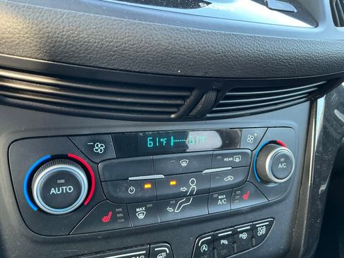 Used 2019 Ford Escape Titanium image 26