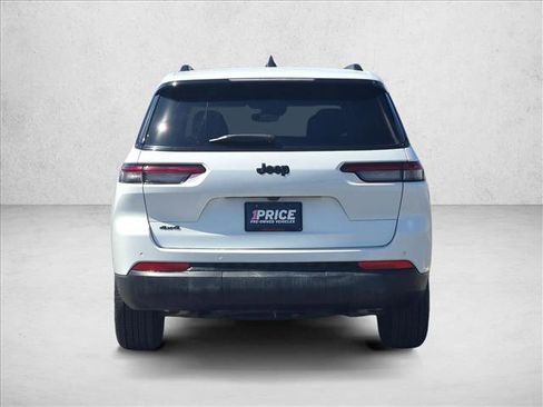 Used 2024 Jeep Grand Cherokee L Altitude AWD/4WD image 7