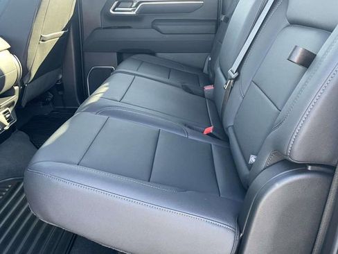 Used 2025 Chevrolet Silverado 2500 LTZ image 12