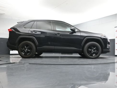 Used 2023 Toyota RAV4 XLE FWD image 41
