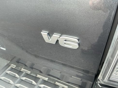 Used 2023 Toyota Tacoma TRD Sport image 29