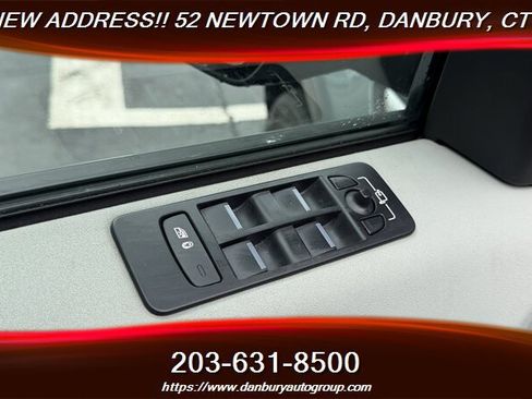 Used 2017 Land Rover Discovery Sport HSE Luxury AWD/4WD image 13