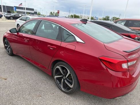 Used 2021 Honda Accord Sport image 2