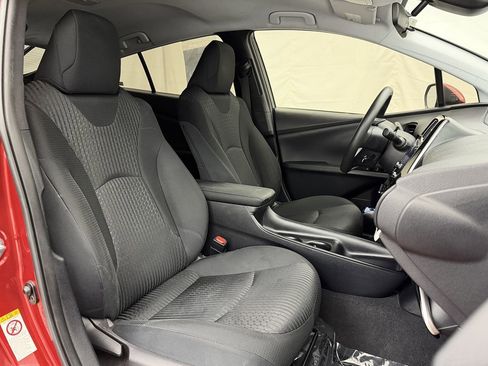 Used 2017 Toyota Prius Two Hybrid image 27