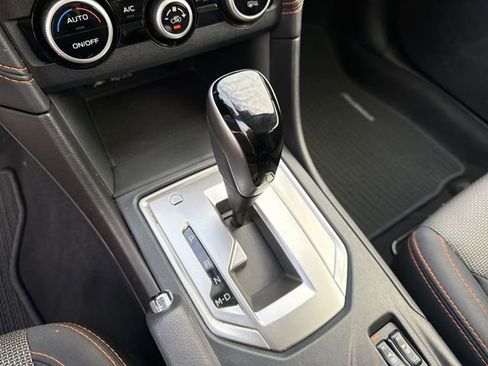 Used 2022 Subaru Crosstrek 2.0i Premium w/ Moonroof Package image 21