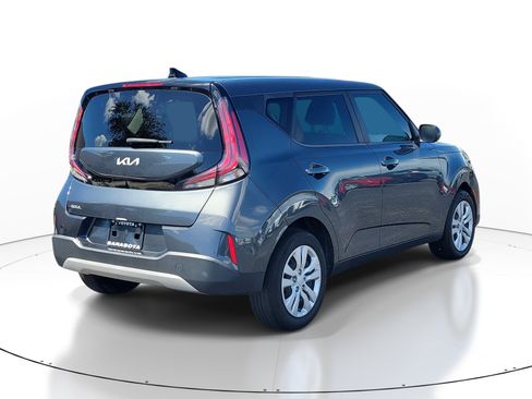Used 2024 Kia Soul LX FWD image 6