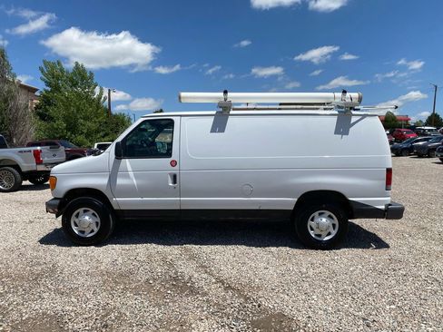Used 2007 Ford E-250 and Econoline 250 RWD image 4
