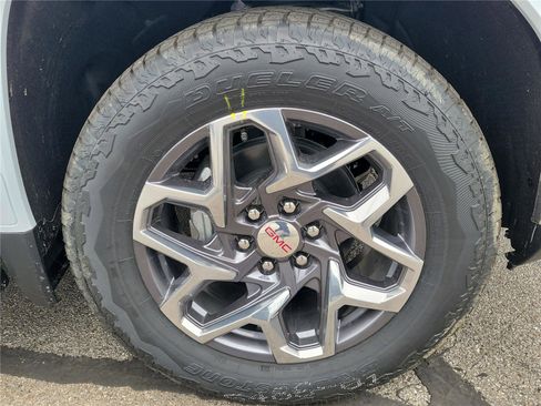 New 2026 GMC Sierra 1500 SLT AWD/4WD image 6