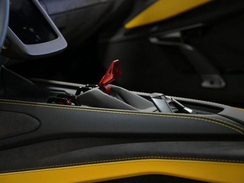 Used 2024 Lamborghini Revuelto image 32