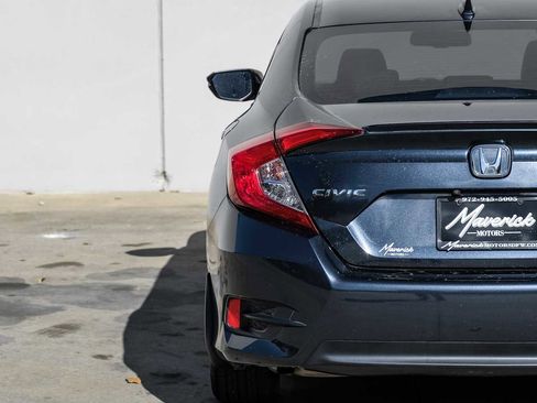 Used 2016 Honda Civic Touring image 47