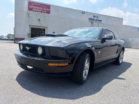 Used 2009 Ford Mustang GT RWD image 39