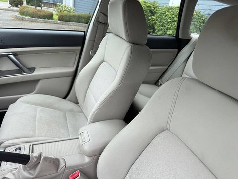Used 2009 Subaru Outback 2.5i Special Edition AWD/4WD image 17