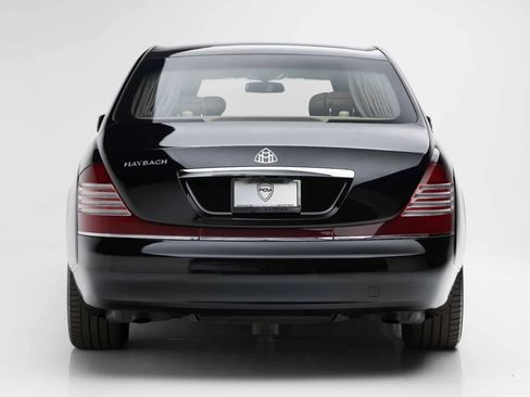 Used 2012 Maybach 62 RWD image 7