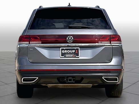 Used 2025 Volkswagen Atlas SE FWD image 5