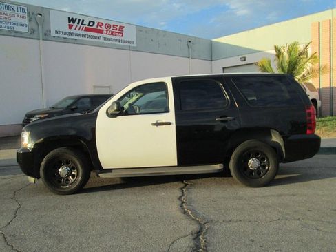 Used 2011 Chevrolet Tahoe 2WD image 3