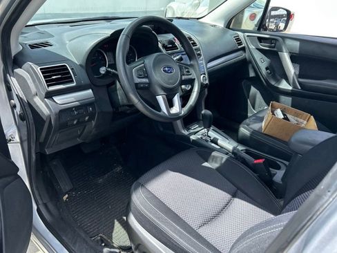 Used 2017 Subaru Forester 2.5i Premium w/ Popular Package #2A AWD/4WD image 6