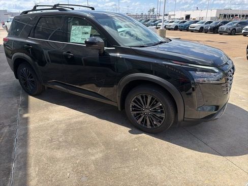 New 2026 Nissan Pathfinder SL FWD image 5