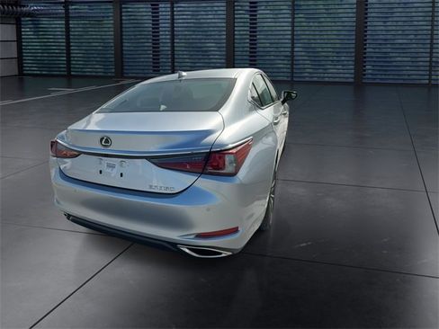 New 2025 Lexus ES 350 w/ Premium Package image 7