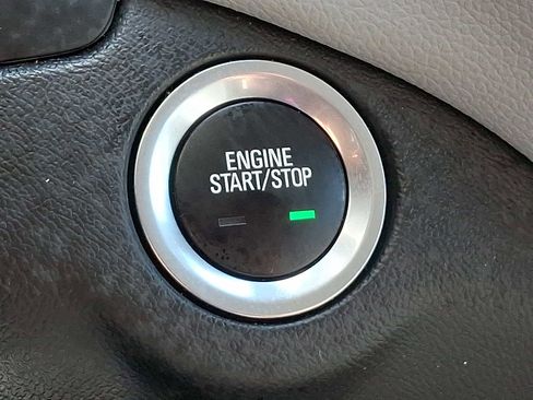 Used 2023 Chevrolet Equinox LS image 23