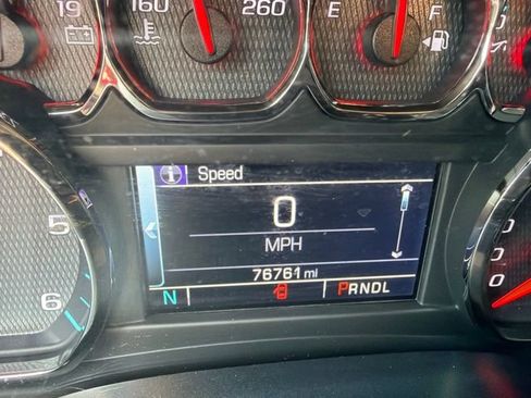 Used 2018 Chevrolet Silverado 1500 LT AWD/4WD image 2