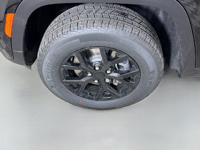 New 2026 Jeep Grand Cherokee L 4WD image 30