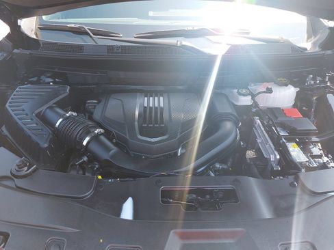 Used 2025 GMC Acadia Elevation w/ Elevation Premium Package FWD image 31