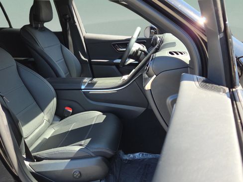 Used 2026 Mercedes-Benz GLC 300 image 20