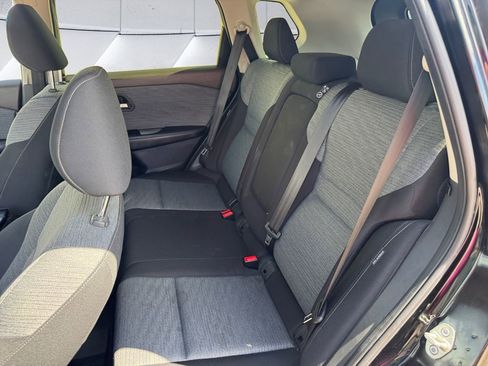 Used 2023 Nissan Rogue SV image 18