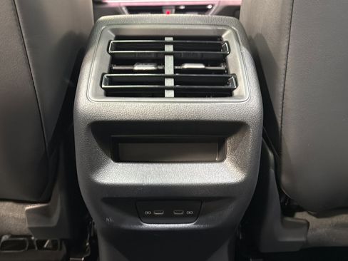 New 2026 Volkswagen Tiguan SE R-Line image 30